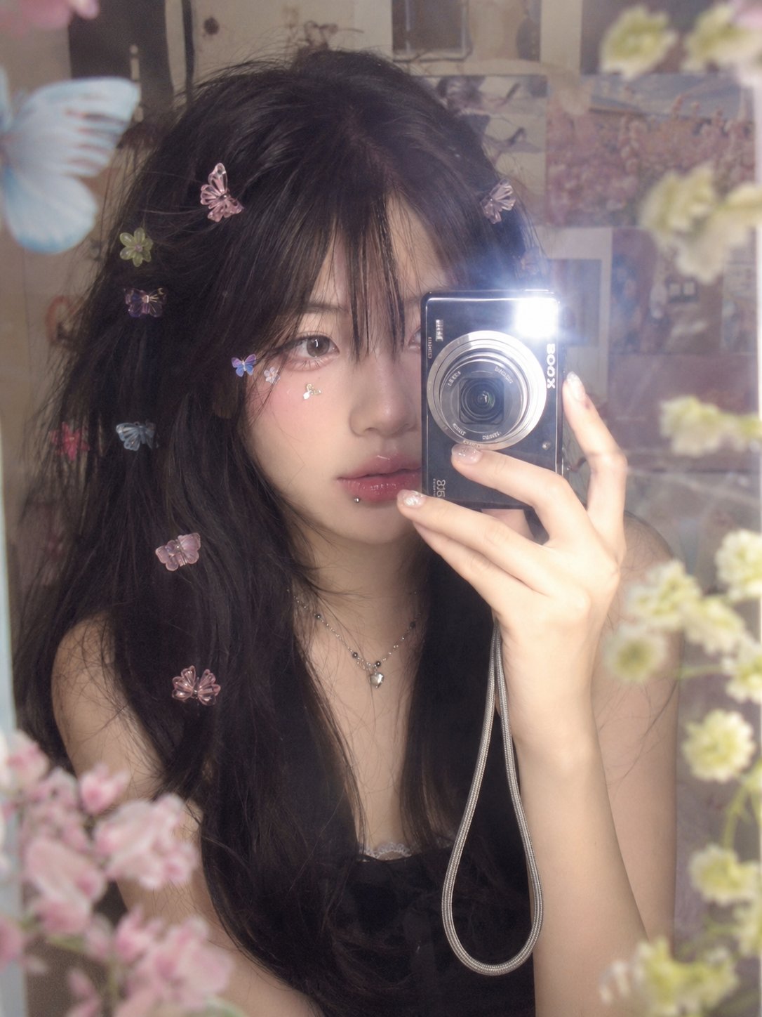 Dreamy Y2K Mirror Selfie Portrait — AI image prompt — GPT Image 2 — Portrait, Realistic, Vintage - 1