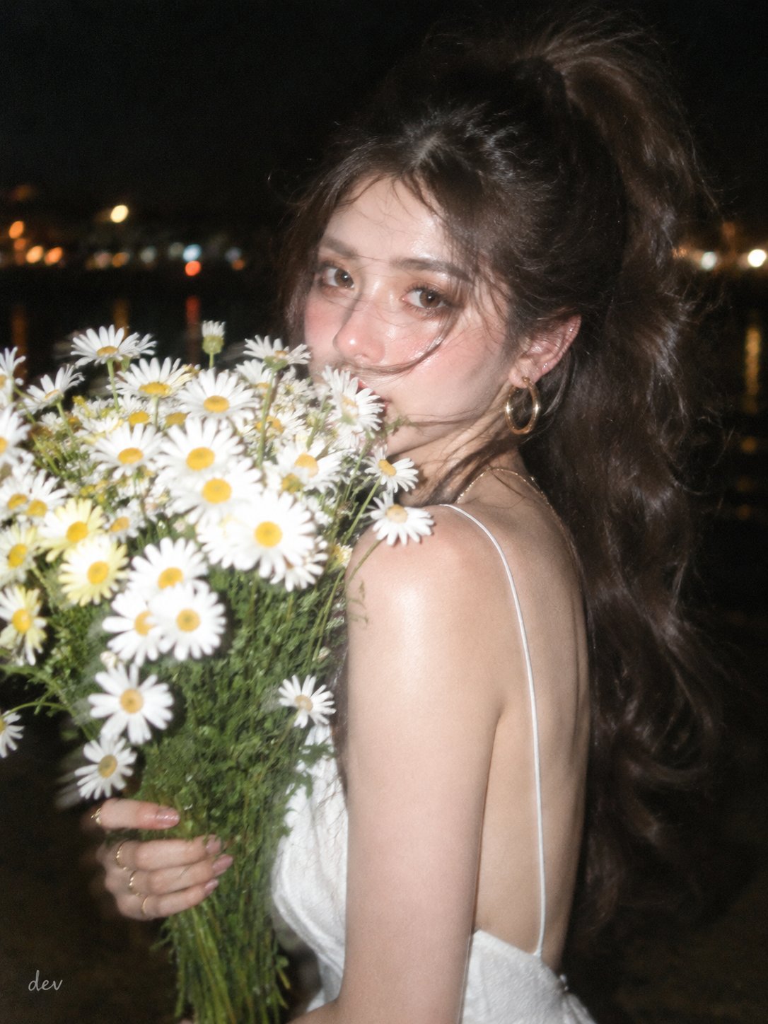 Candid Night Portrait With White Daisies — AI image prompt — GPT Image 2.5 — Cinematic, Fashion, Portrait - 3