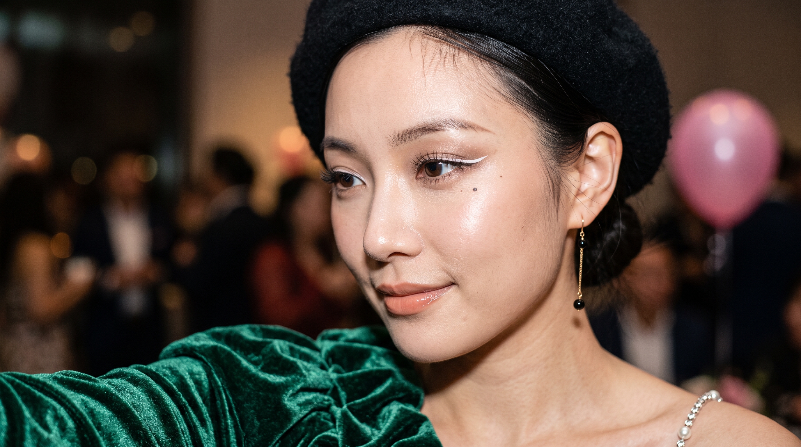 Hyper-realistic East Asian Woman Portrait — AI image prompt — Grok Imagine 2 — Fashion, Realistic, Portrait - 2